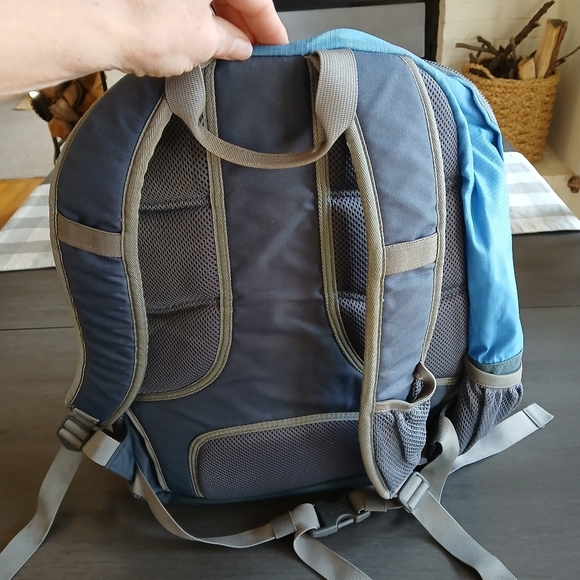 LL. Bean Basckpack - Picture 3 of 4